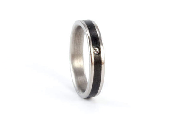 Titanium and carbon fiber wedding bands with Swarovski (00317_4S1_7N)