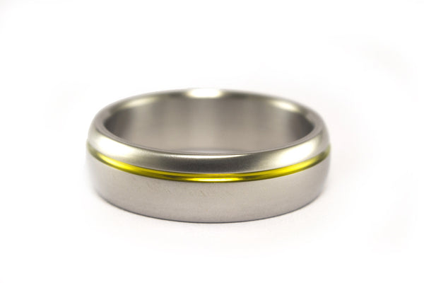 Titanium wedding bands with anodized inlay (00019_4N7N)
