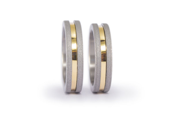 Sandblasted titanium wedding bands with yellow gold 18ct (00558_5N5N)