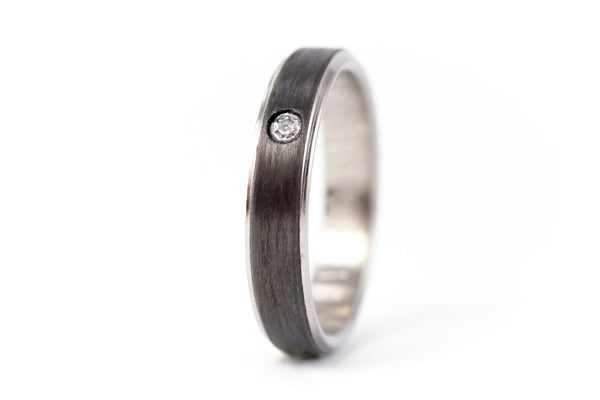 Titanium and carbon fiber wedding bands with Swarovski (00324_4S1_8N)