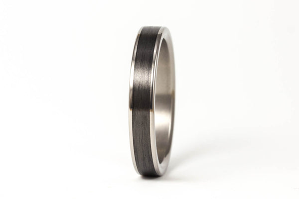 Titanium and carbon fiber ring (00333_4N)