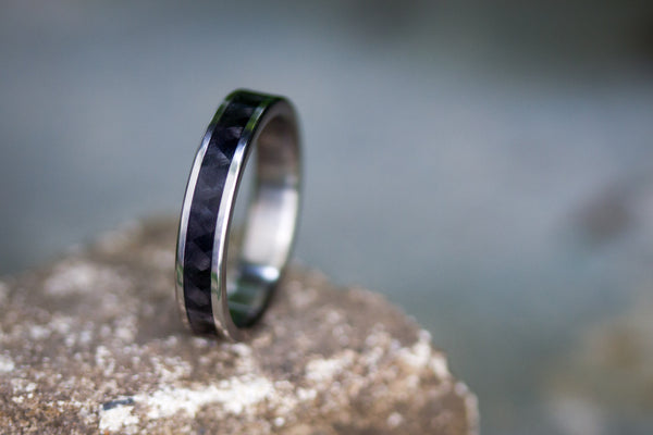 Titanium and carbon fiber ring (00335_4N)