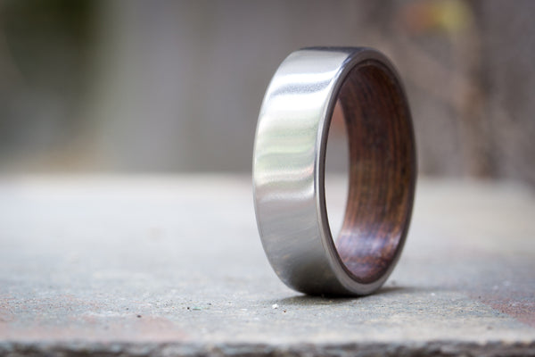Titanium and wenge benwood inside ring (00512_7N)