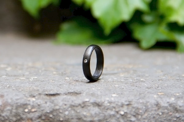 Carbon fiber ring with Swarovski (00100_4S1)