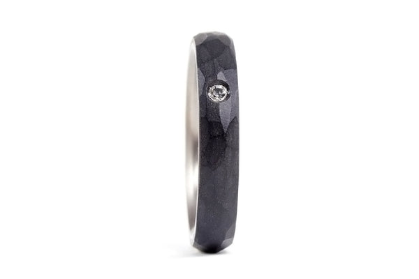 Hammered graphite and titanium ring with Swarovski (01301_4S1)