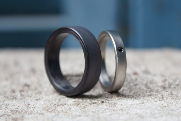 Titanium and graphite wedding bands with Swarovski (00002_4S13_01100_7N)