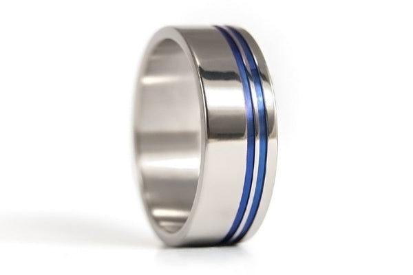 Polished titanium ring with anodized inlays (00027_7N)