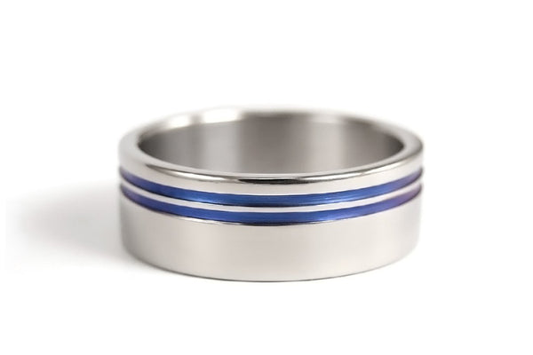 Polished titanium ring with anodized inlays (00027_7N)