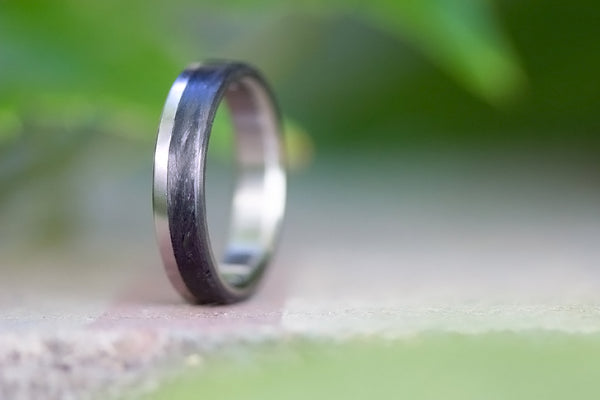 Titanium and carbon fiber ring (00309_4N)