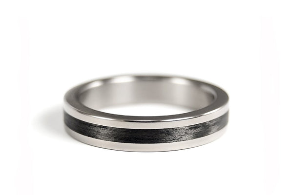 Polished titanium and carbon fiber ring (00347_4N)