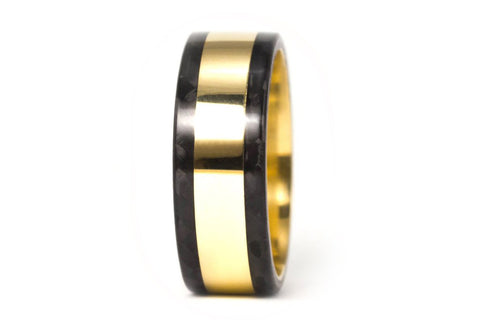18ct gold and carbon fiber ring (04702_8N)
