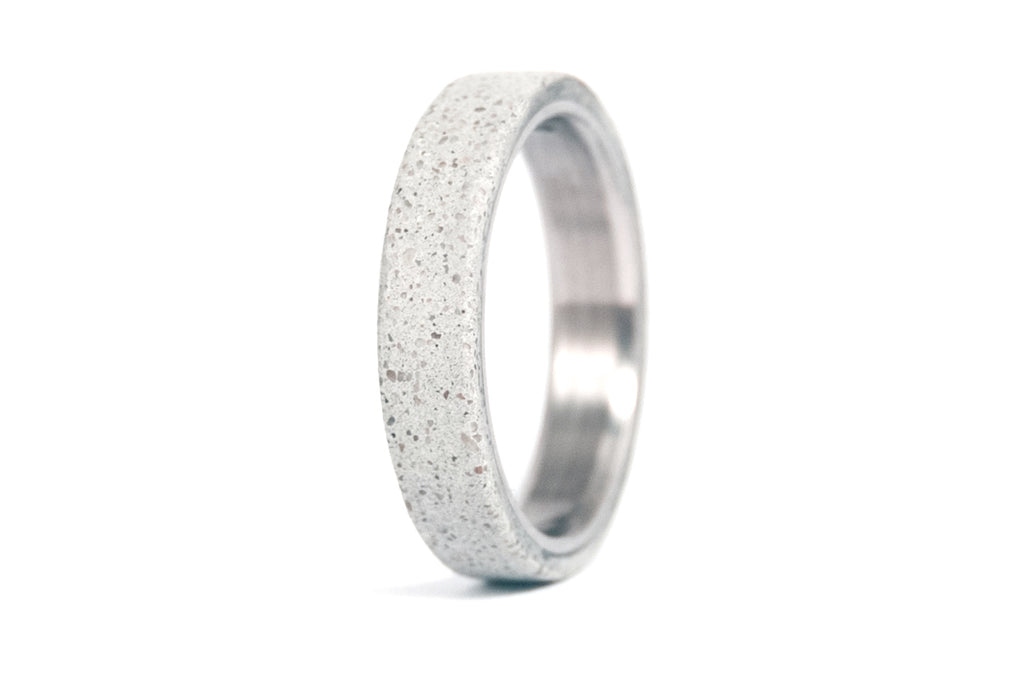Titanium and concrete ring (00705_4N)