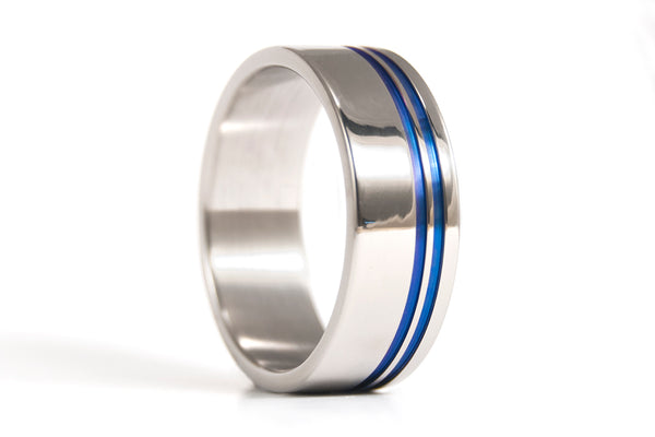 Polished titanium wedding bands with anodized inlays (00027_7N8N)