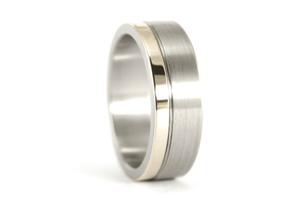 18ct white gold and titanium wedding bands (00557_4N7N)