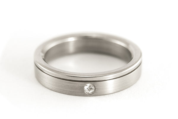 Brushed titanium wedding bands with polished inlay (00020_4S1_7N)