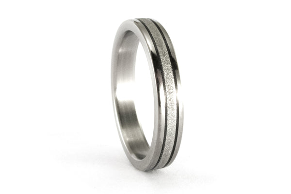 Sandblasted titanium and carbon fiber ring (00343_4N)