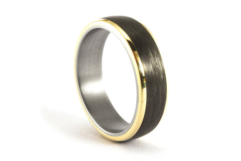 Carbon fiber and gold with titanium inside ring (04900_7N)