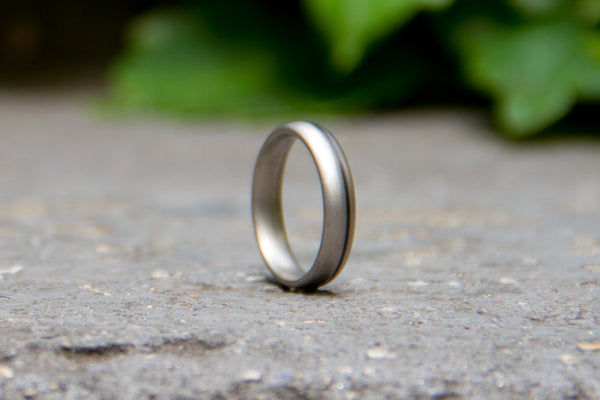 Titanium and carbon fiber ring (00301_4N)